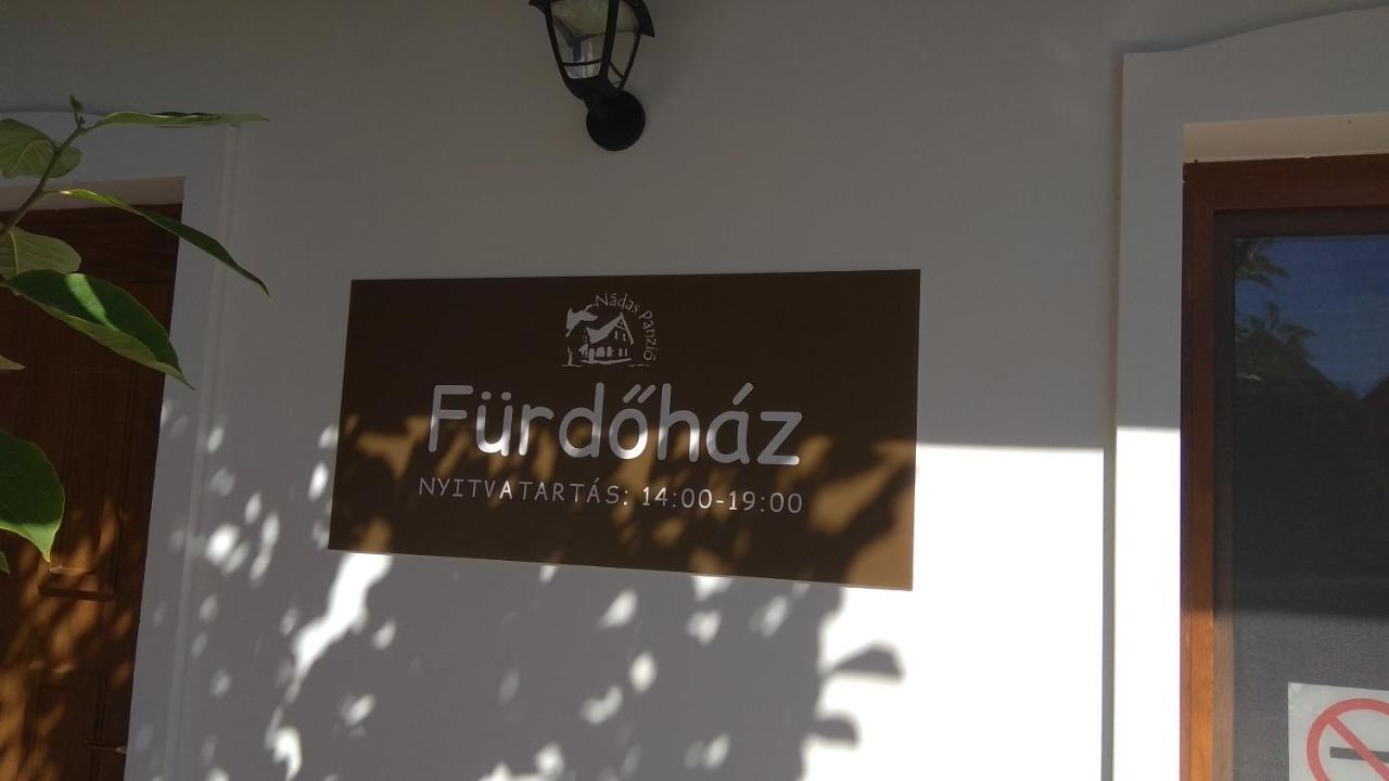 Nadas Panzio Tiszafured Exterior photo