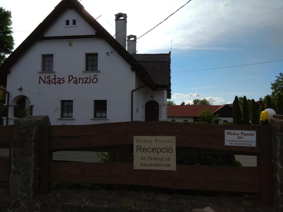 Nadas Panzio Tiszafured Exterior photo